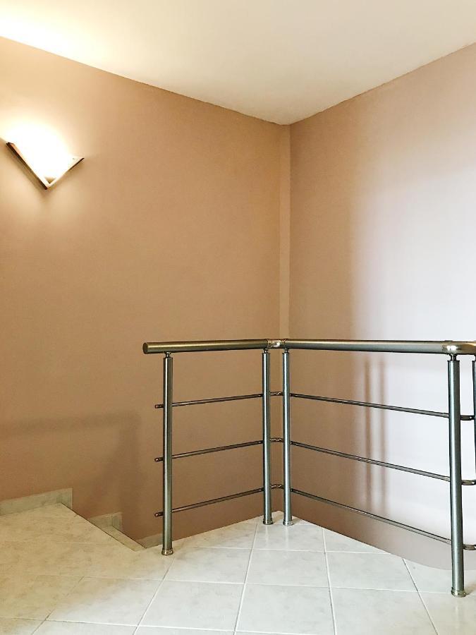 Spacious&Bright Maisonette Varna Center Extérieur photo